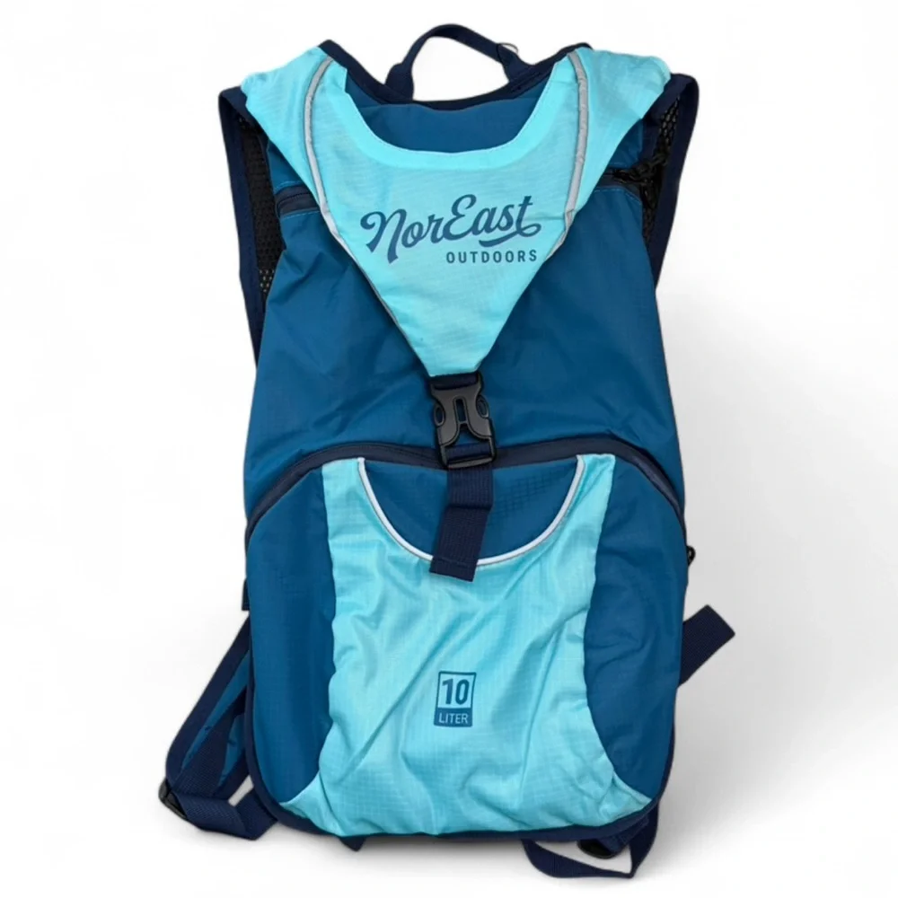 Outdoors Hydration Backpack with SEALED 2-liter Reservoir and Hose (NWT)